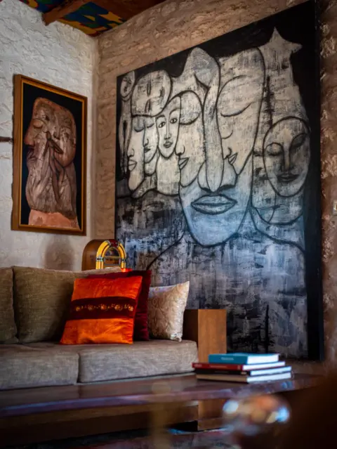 The lounge & the artworks
